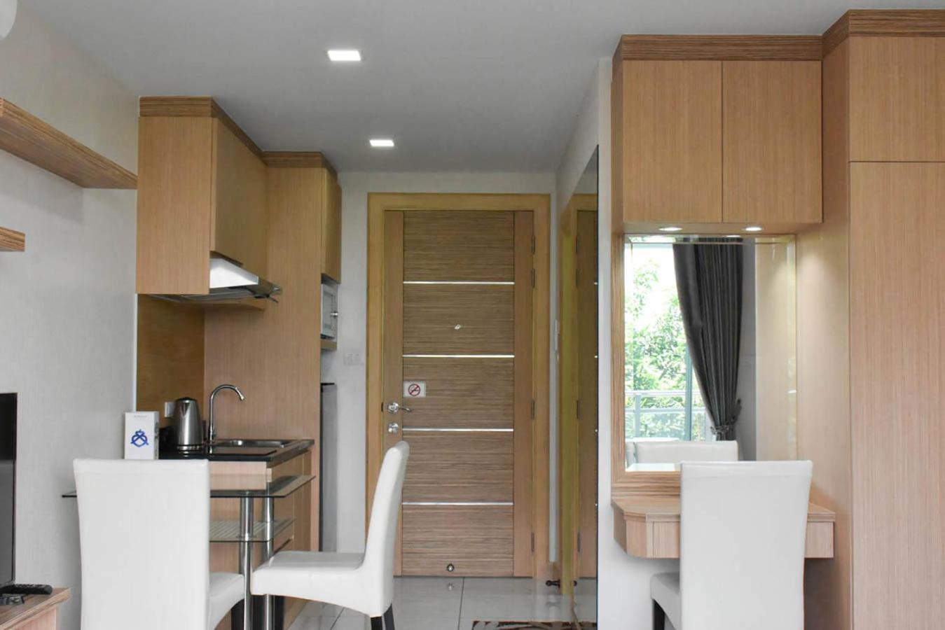 Whale Marina Condominium Na Chom Thian Habitación foto